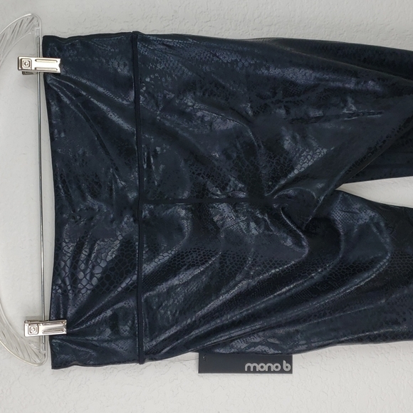 Mono b glossy shadow snake high-waisted Leggings black size Xlarge - Picture 7 of 10
